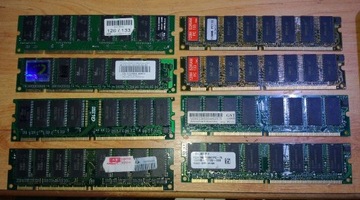 Pamięci DIMM SDRAM PC-133 128MB. Różne. 8 sztuk.