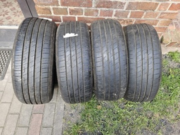 Komplet opon letnich Goodyear 215/55/17 dot 3022