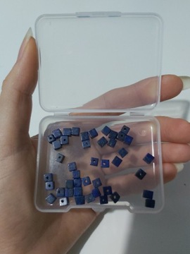 Lapis lazuli kostka 4mm