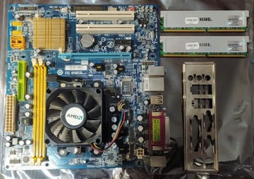 Gigabyte GA-M61SME-S2 v2+  AMD Athlon 64 X2 3600+