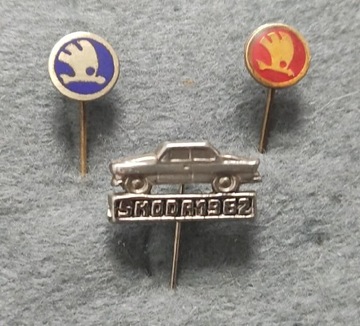Motoryzacja: Škoda 1962 plus dwie "kulki" z logo