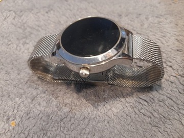 Zegarek Smartwatch MAXCOM FW42 silver stan idealny