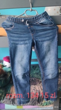 Spodnie jeansowe r 134