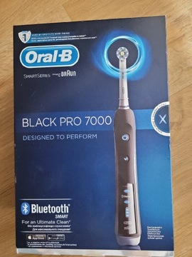 Szczoteczka Oral-B Black Pro 7000 
