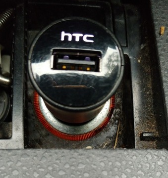 Ładowarka samochodowa USB 12/24V 1A HTC 