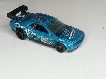 Dodge Challenger hot wheels 