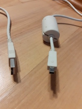 Kabel USB i mini wtyczka inna.