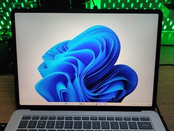 Surface Laptop Studio i7 3050Ti 32/1tb Win11