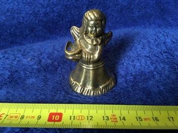 Miniaturowy świecznik aniołek z mosiądzu 6 cm