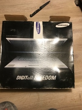 Laptop Samsung - niemiecki windows