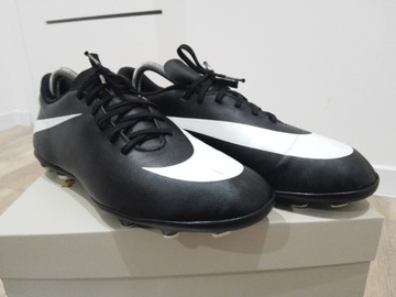 Korki buty piłkarskie Nike
