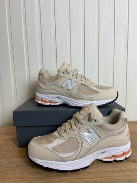 Buty damskie New Balance 2002R beżowe org 38,5