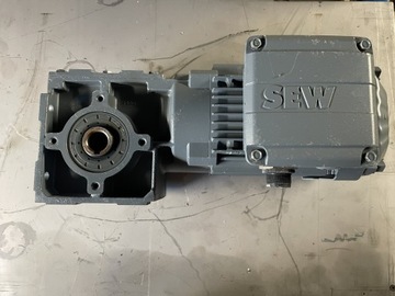 Motoreduktor silnik przekładniowy SEW WA30 DRN71M4