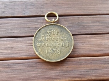 Niemcy  medal  1933-1945, Kriegsverdienstmedaille
