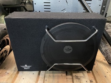 Subwoofer samochodowy aktywny