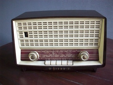 Siera SA 2023U/00.M - radio lampowe