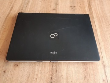 Laptop Fujitsu E780 15,6 " 