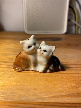 Dwa kotki - figurka porcelanowa