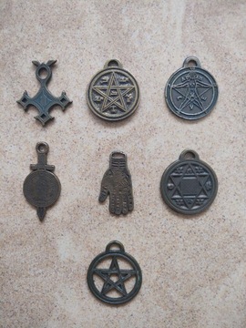 Zestaw 7 talizmanów/amuletów - zawieszki - okazja