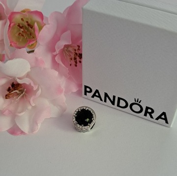 Pandora charms Czarny kamien