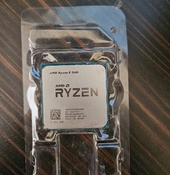 Procesor AMD Ryzen 5 2600 6/12 AM4 + chłodzenie