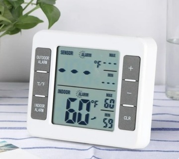 Elektroniczny termometr z czujnikiem temperatury 