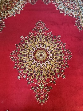 Duży dywan czerwony