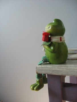 Unikat ! Zaba siedząca żabka figurka ceramika