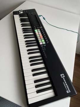 Keyboard novation launchkey 61 mk2