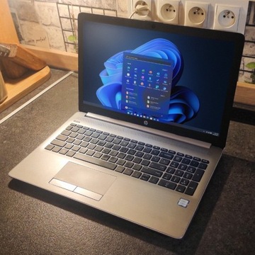Laptop HP 15,6" 32 GB RAM, 512 SSD M2, 1 TB HDD