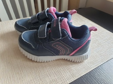 Buty sneakersy Geox dla dziewczynki (rozm. 23)