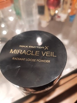 Max factor miracle veil radiant loose power 