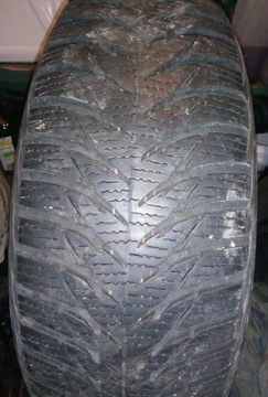 Opona  Goodyear Ultragrip 8; 185/15/65