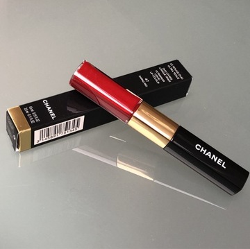Chanel, le rouge duo ultra tenue 47