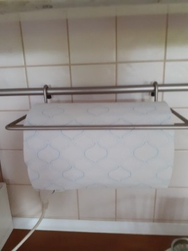 Wieszak na ręcznik papierowy