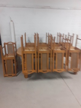 Stół i krzesła 