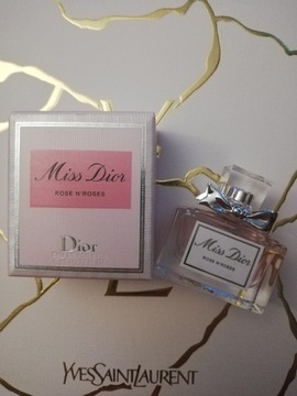 Małe perfumy Dior Miss Dior Rose N'Roses 5ml