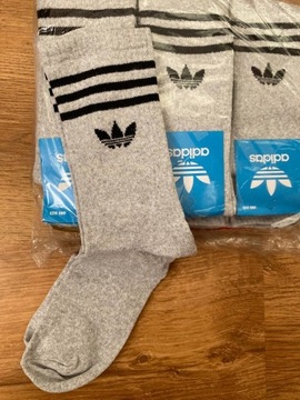 skarpetki adidas szare