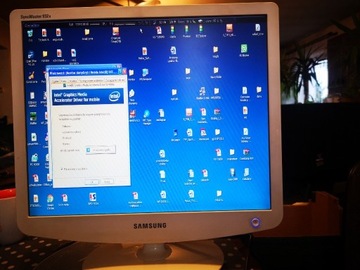 MONITOR SAMSUNG SYNC MASTER 932B