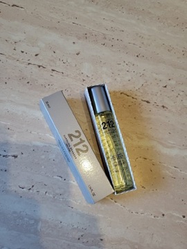 Perfumy Damskie CAROLINA HERRERA 212