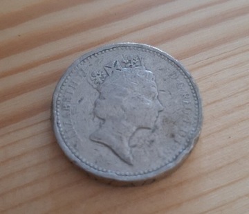 One pound 1985 