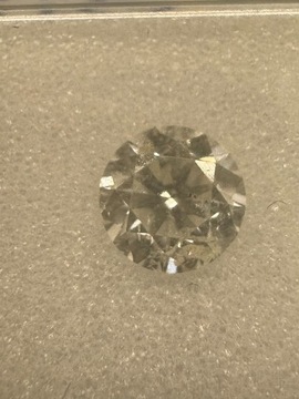 Naturalny Diament/Brylant 0.67Ct   CERTYFIKAT 