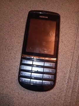 Uszkodzony Nokia 300