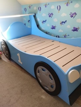 Łóżko, łóżeczko samochód F1 z półką i z materacem