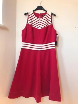 Malinowa / czerwona rozkloszowana sukienka 44