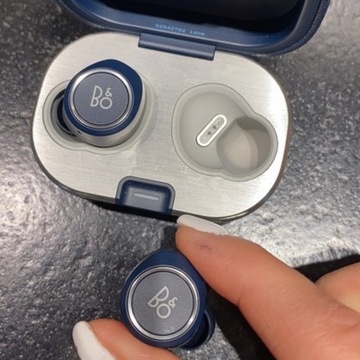 Bezprzewodowe słuchawki Bang&Olufsen E8 2.0