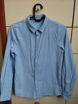 Błękitna koszula 