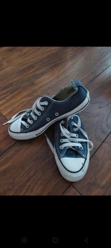 granatowe converse 