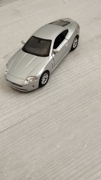 Welly Jaguar XK Coupe skala 1:34 