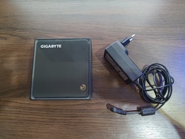 Mini komputer Gigabyte Brix